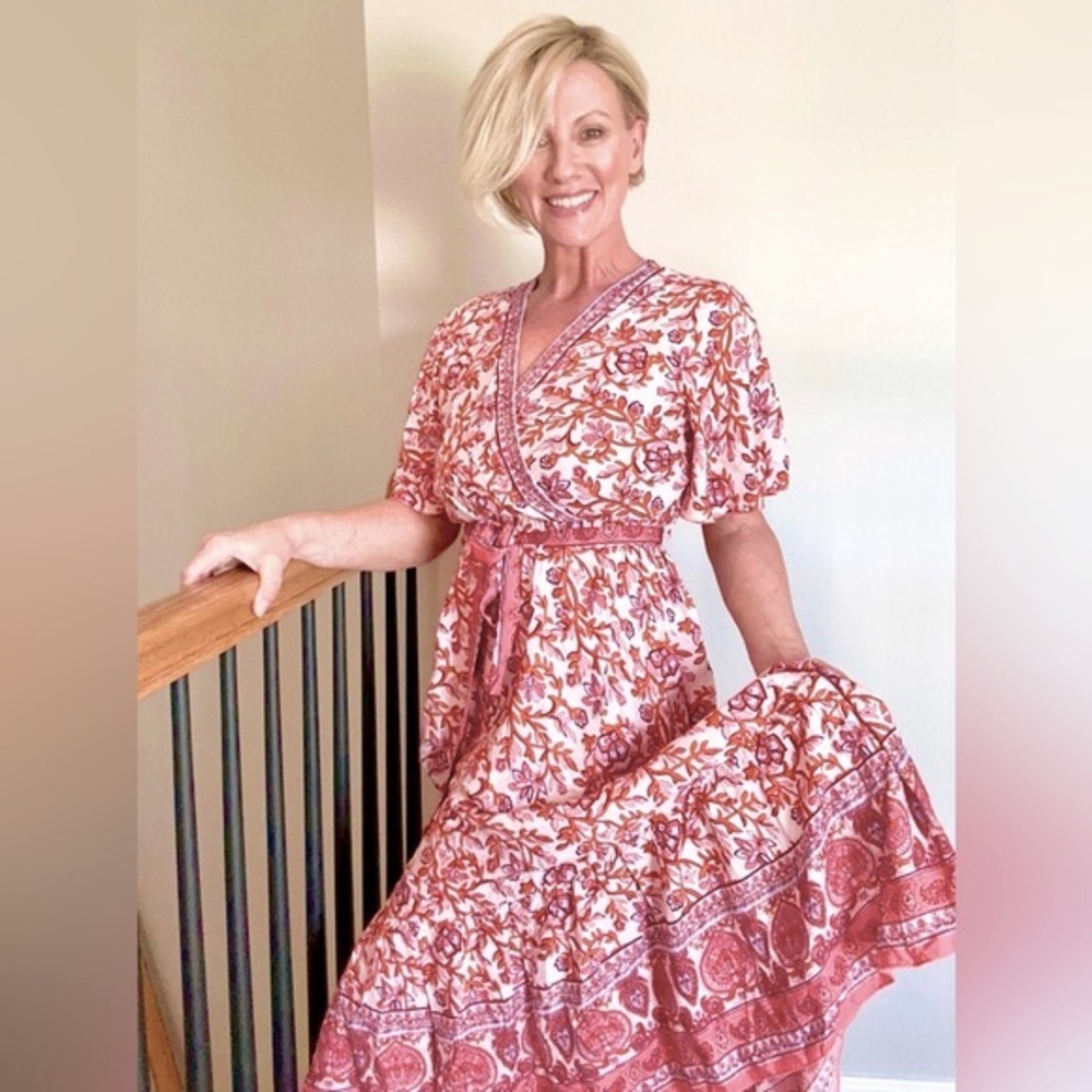 Adorable summer dress. - Picture 3 of 5